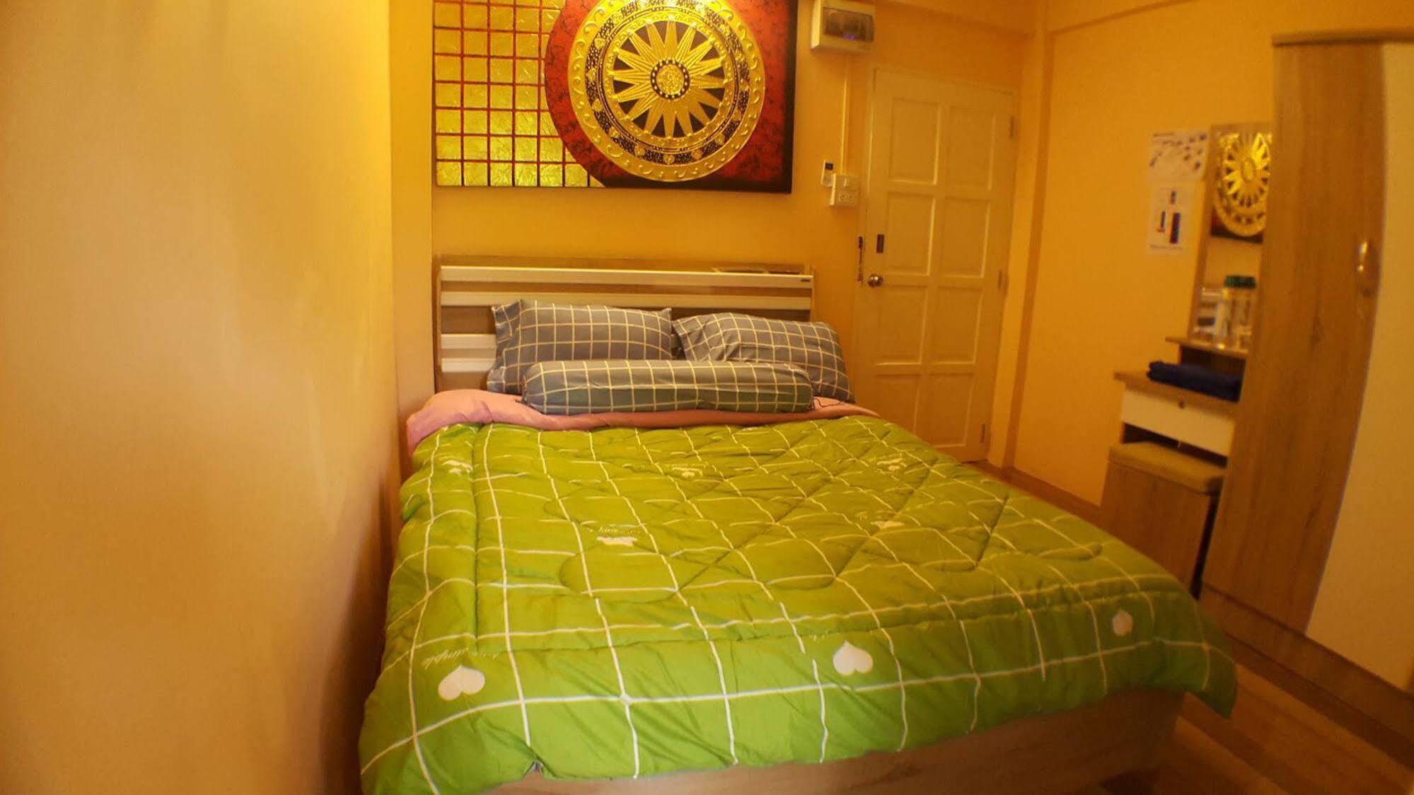 Aparthotel Suansin Art Garden Ban Lat Krachaeng Exterior foto