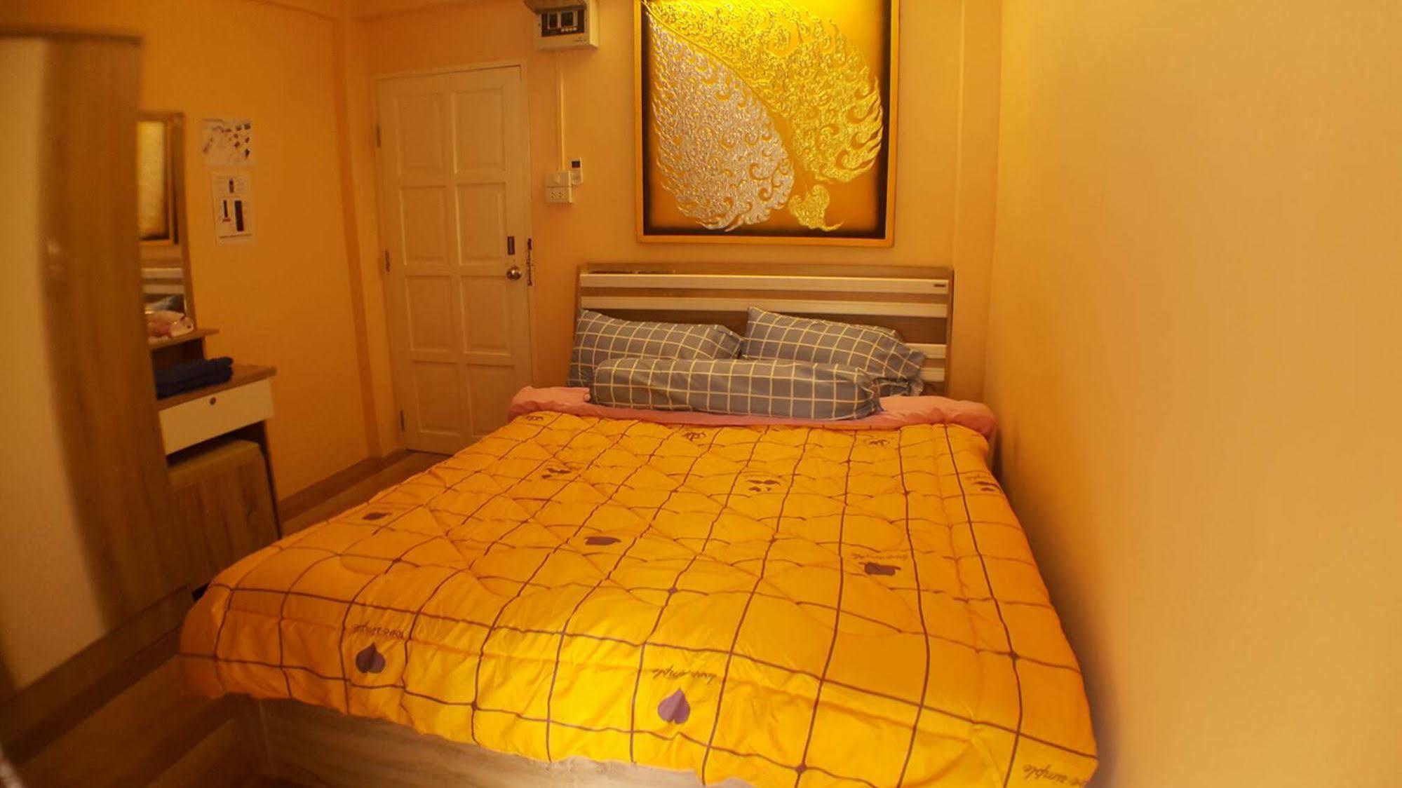 Aparthotel Suansin Art Garden Ban Lat Krachaeng Exterior foto