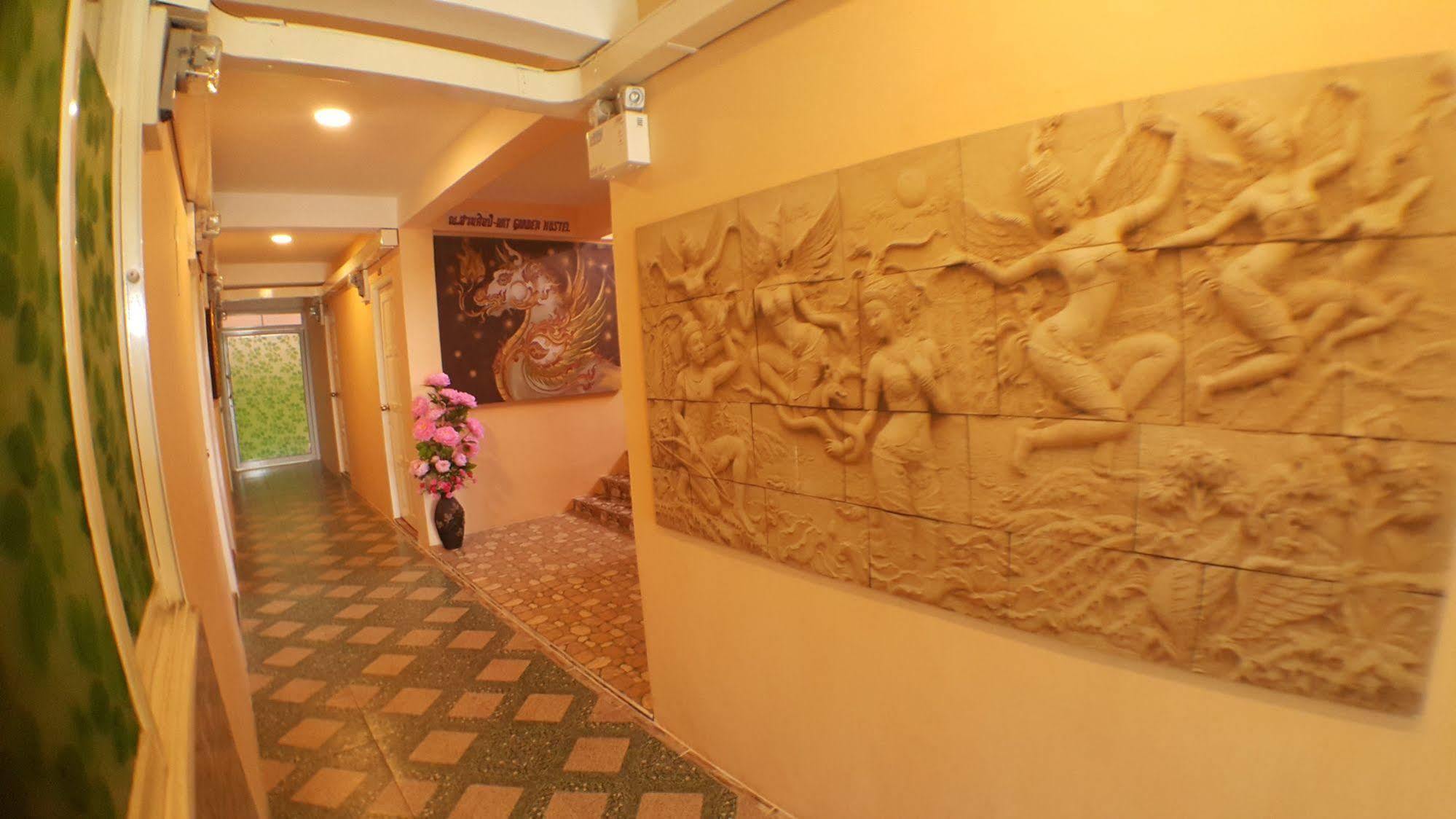 Aparthotel Suansin Art Garden Ban Lat Krachaeng Exterior foto