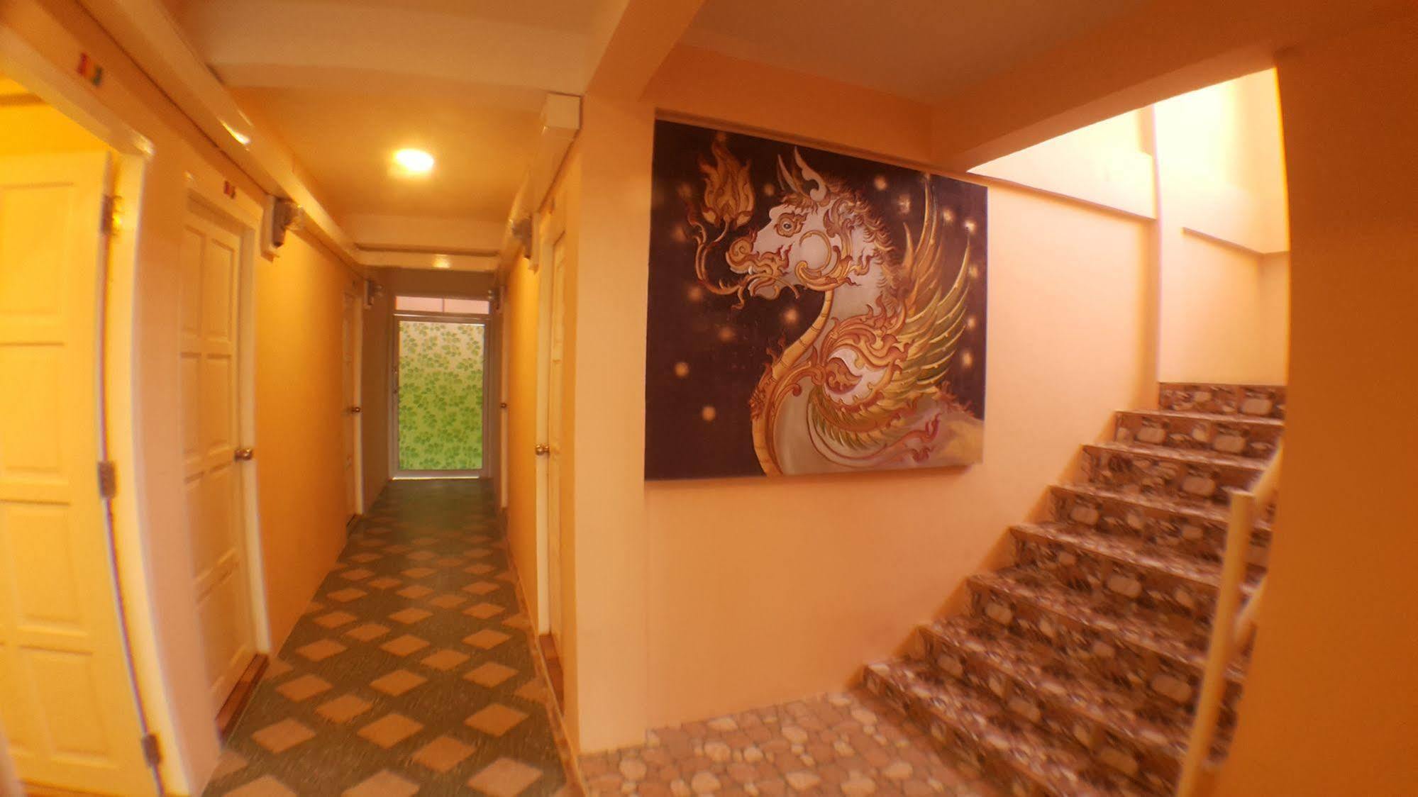 Aparthotel Suansin Art Garden Ban Lat Krachaeng Exterior foto
